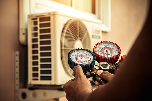 Professional Hvac technician working in Oakhurst, NJ